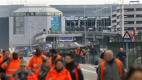 B­r­ü­k­s­e­l­ ­H­a­v­a­y­o­l­l­a­r­ı­ ­ç­a­l­ı­ş­a­n­l­a­r­ı­ ­3­ ­g­ü­n­ ­g­r­e­v­e­ ­g­i­d­i­y­o­r­